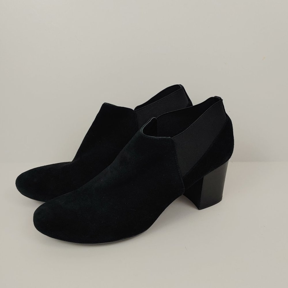 Vaneli Jaden Black Suede Leather Chunky Heel Ankle Boots Booties size 9.5